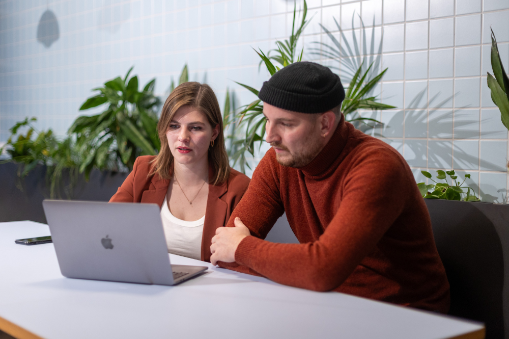 Softwaretesting-am-Laptop