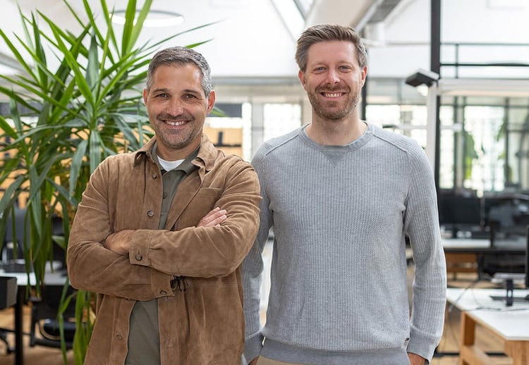 The managing directors Christan Groebe and Ayk Odabasyan  in the office